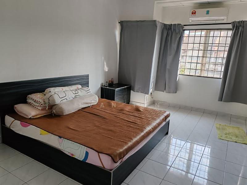 Rumah Teres 2-Tingkat untuk Dijual di Taman Putra Prima (Puchong) - Ivan Tan - Bedroom - PropertyGuru.com.my