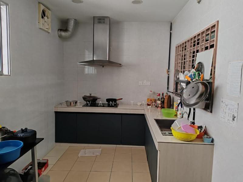 Rumah Teres 2-Tingkat untuk Dijual di Taman Putra Prima (Puchong) - Ivan Tan - Kitchen - PropertyGuru.com.my