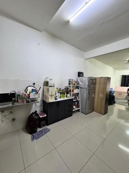 Terraced House for Sale in Rawang (Selangor) - Zann Fauzan - Kitchen - PropertyGuru.com.my