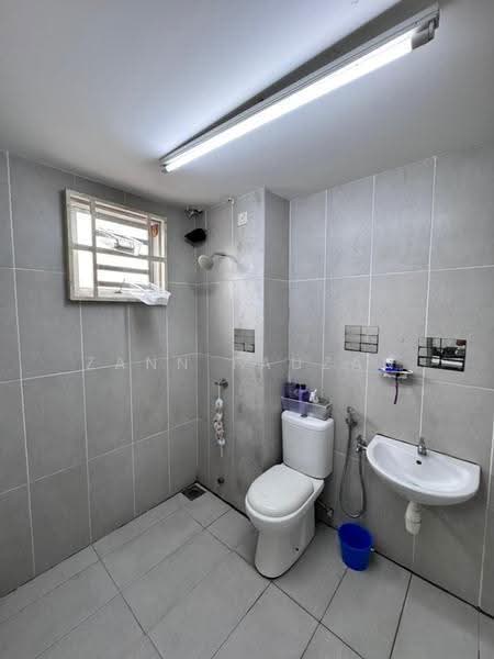 Terraced House for Sale in Rawang (Selangor) - Zann Fauzan - Bathroom - PropertyGuru.com.my