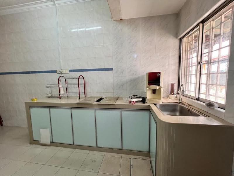 Rumah Teres 2-Tingkat untuk Dijual di Taman Seri Orkid (Skudai) - Lily Wee - Kitchen - PropertyGuru.com.my