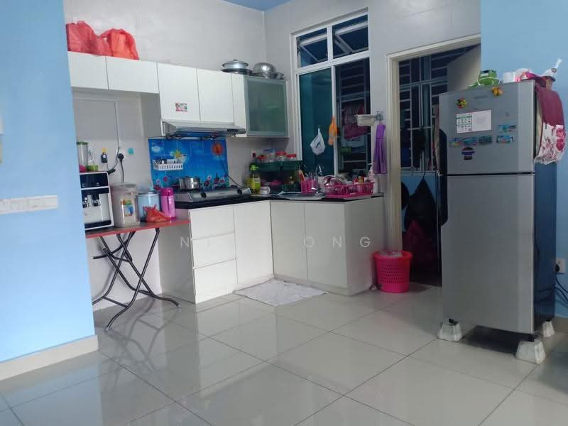 Pangsapuri untuk Dijual di Perling Heights Apartments - Niko Ong - Kitchen - PropertyGuru.com.my