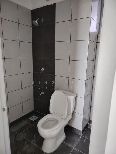 Apartment for Sale at E Residence @ Telipok - Jing Yee (JY) Teo - Bathroom - PropertyGuru.com.my