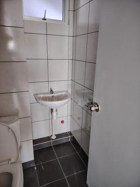 Apartment for Sale at E Residence @ Telipok - Jing Yee (JY) Teo - Bathroom - PropertyGuru.com.my