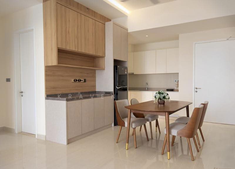 Kediaman Servis untuk Dijual di Senada Residence @ KLGCC Resort - Kraven Poon - Kitchen - PropertyGuru.com.my