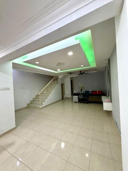 Rumah Teres 2-Tingkat untuk Dijual di Bandar Bukit Puchong 2 (Puchong) - Mohd Zakri Mohd Zamberi - Living Room - PropertyGuru.com.my