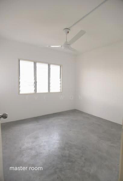Apartment for Rent at Pangsapuri Sentosa - Eve Wong - Master Bedroom - PropertyGuru.com.my