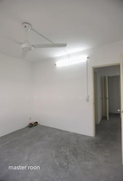 Apartment for Rent at Pangsapuri Sentosa - Eve Wong - Master Bedroom - PropertyGuru.com.my