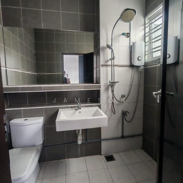 Rumah Teres 2-Tingkat untuk Dijual di Setia Eco Gardens (Gelang Patah) - Jameson Choo - Bathroom - PropertyGuru.com.my