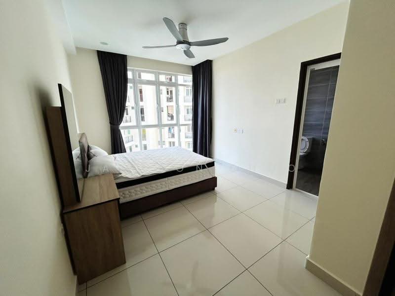 Kediaman Servis untuk Disewa di KSL Residence @ Daya - Jameson Choo - Bedroom - PropertyGuru.com.my
