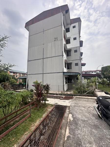 Rumah Flat untuk Dijual di Flat PKNS Seksyen 8 - YURI HUSAIN - Exterior - PropertyGuru.com.my