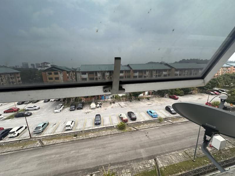 Rumah Flat untuk Dijual di Flat PKNS Seksyen 8 - YURI HUSAIN - Exterior - PropertyGuru.com.my