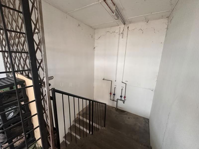 Rumah Flat untuk Dijual di Flat PKNS Seksyen 8 - YURI HUSAIN - Interior - PropertyGuru.com.my