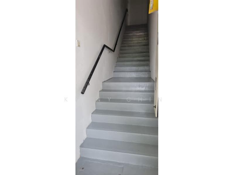 Shop / Office for Rent in Taman Lagenda Suria (Hulu Langat) - Kenny Chin - Corridor - PropertyGuru.com.my