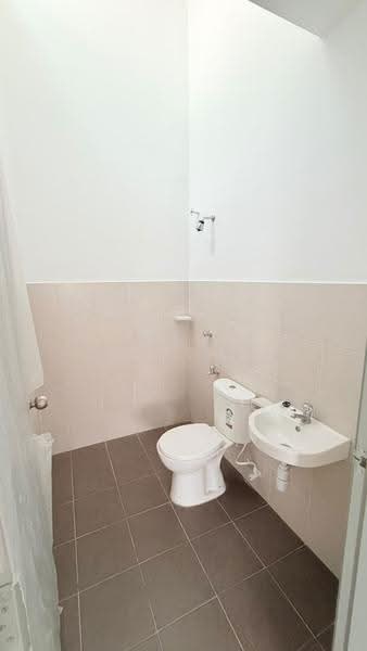2-storey Terraced House for Rent in Taman Pulai Mutiara (Iskandar Puteri (Nusajaya)) - Jameson Choo - Bathroom - PropertyGuru.com.my