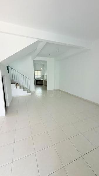 2-storey Terraced House for Rent in Taman Pulai Mutiara (Iskandar Puteri (Nusajaya)) - Jameson Choo - Living Room - PropertyGuru.com.my