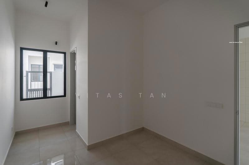 2-storey Terraced House for Sale in Telok Panglima Garang (Selangor) - Vitas Tan - Interior - PropertyGuru.com.my