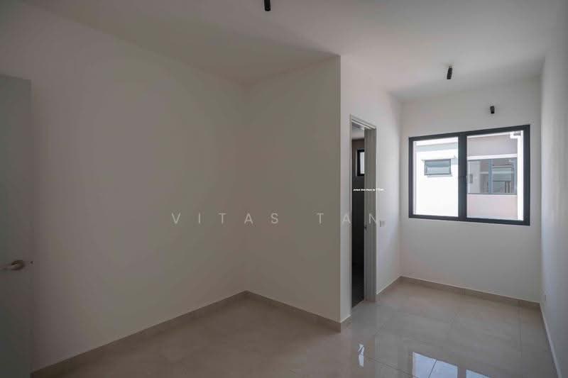 2-storey Terraced House for Sale in Telok Panglima Garang (Selangor) - Vitas Tan - Interior - PropertyGuru.com.my