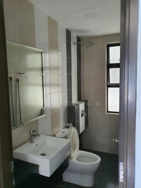 Kondominium untuk Dijual di Denai Sutera - Sky Choo - Bathroom - PropertyGuru.com.my