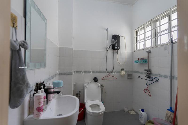 Rumah Teres untuk Dijual di Bandar Bukit Puchong (Puchong) - Vitas Tan - Bathroom - PropertyGuru.com.my