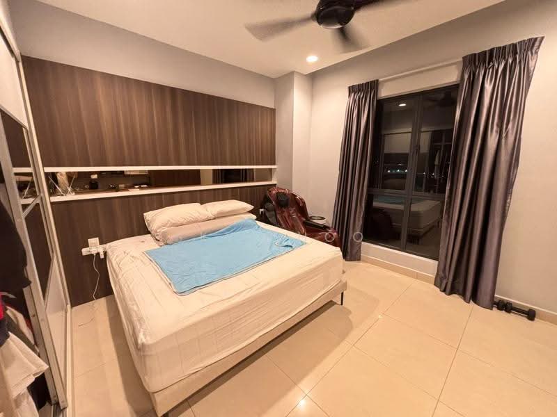 Kondominium untuk Disewa di Andana Condominium @ D'alpinia - Sky Choo - Bedroom - PropertyGuru.com.my