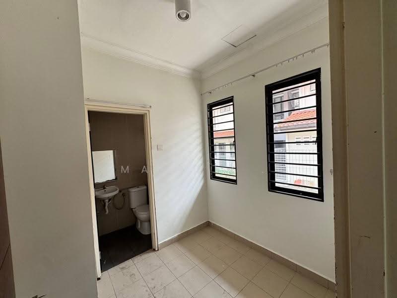 Rumah Teres 2-Tingkat untuk Dijual di Alam Sari (Bangi) - Mahafiz . - PropertyGuru.com.my