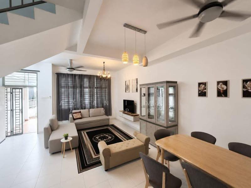 2-storey Terraced House for Sale in Taman Pulai Mutiara (Iskandar Puteri (Nusajaya)) - Azlan Ismail aiproperty - Living Room - PropertyGuru.com.my
