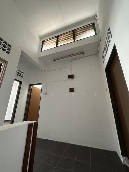 Rumah Teres 2-Tingkat untuk Dijual di Seremban (Negeri Sembilan) - Ding Jodie - Corridor - PropertyGuru.com.my