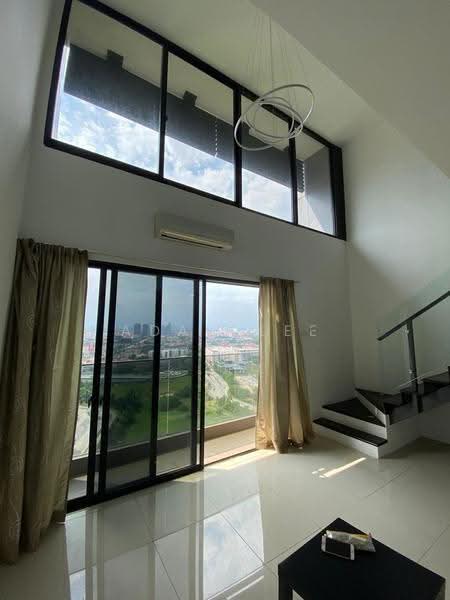 Kediaman Servis untuk Dijual di D'Latour - Adam Lee - Living Room - PropertyGuru.com.my