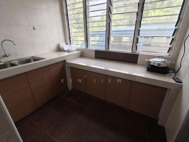 Rumah Teres 2-Tingkat untuk Disewa di Senai (Kulai) - Ken Liew - Kitchen - PropertyGuru.com.my