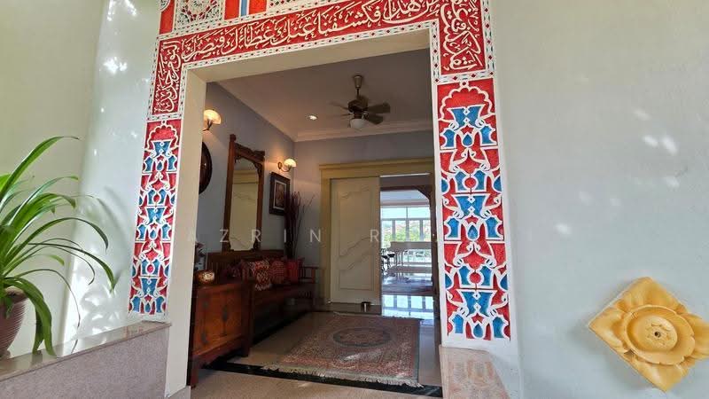 Bungalow House untuk Dijual di Damansara Heights (Kuala Lumpur) - Nazrin Razali - Entrance - PropertyGuru.com.my