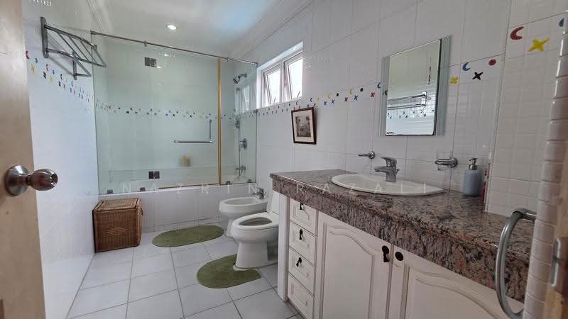 Bungalow House untuk Dijual di Damansara Heights (Kuala Lumpur) - Nazrin Razali - Bathroom - PropertyGuru.com.my
