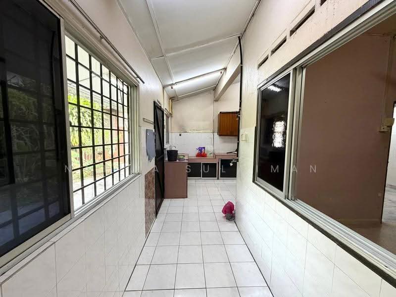 1-storey Terraced House for Sale in Taman Muhibbah (Kajang) - Natira Sulaiman - Kitchen - PropertyGuru.com.my