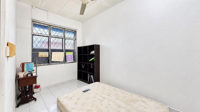 Rumah Teres 1-Tingkat untuk Dijual di Taman Senai Utama (Kulai) - Steven Loh - Bedroom - PropertyGuru.com.my