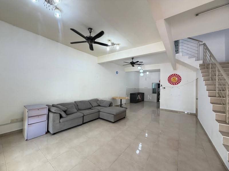 2-storey Terraced House for Sale in Taman Nusa Sentral (Iskandar Puteri (Nusajaya)) - Susi Tjhang - Living Room - PropertyGuru.com.my