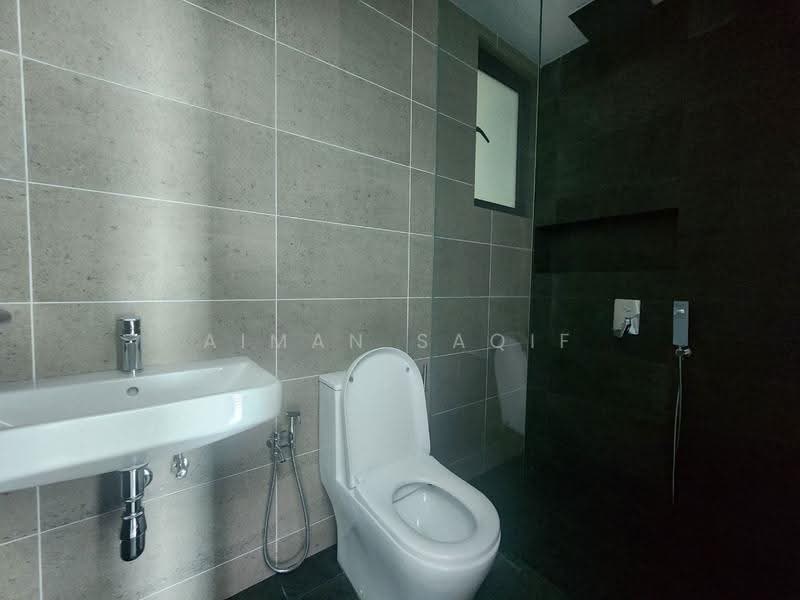 Kondominium untuk Dijual di The Valley Residences @ SkySierra - Aiman Saqif - Bathroom - PropertyGuru.com.my