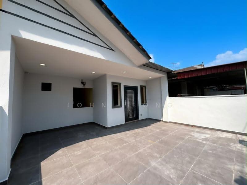 Rumah Teres 1-Tingkat untuk Dijual di Taman Putri Kulai (Kulai) - John Leong - Exterior - PropertyGuru.com.my