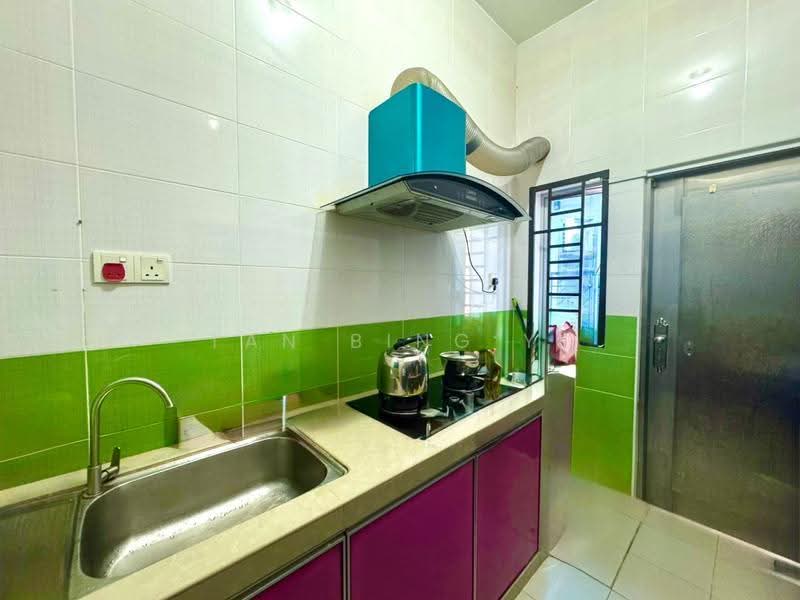 Rumah Teres 2-Tingkat untuk Disewa di Bukit Indah (Iskandar Puteri (Nusajaya)) - Tan Bing Yi - Kitchen - PropertyGuru.com.my