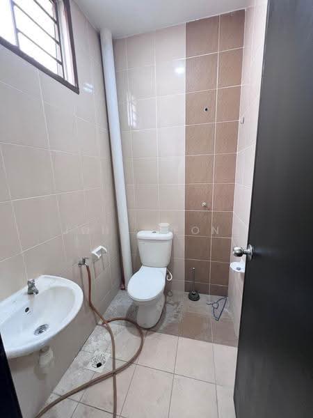2-storey Terraced House for Sale in Taman Puteri Wangsa (Ulu Tiram) - John Leong - Bathroom - PropertyGuru.com.my