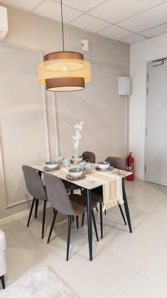 Kediaman Servis untuk Disewa di Edelweiss @ Tropicana Gardens - Chun Wai Ho - Dining Room - PropertyGuru.com.my