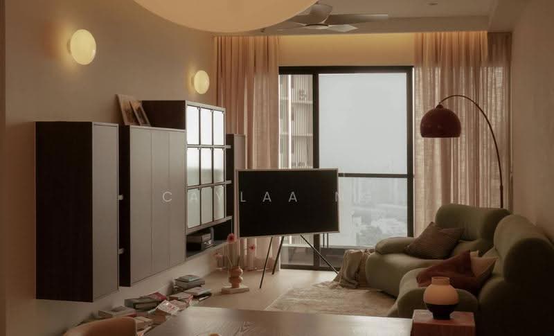 Kediaman Servis untuk Dijual di Pacific Star (Service Residence) - Caylaa Ng - Living Room - PropertyGuru.com.my