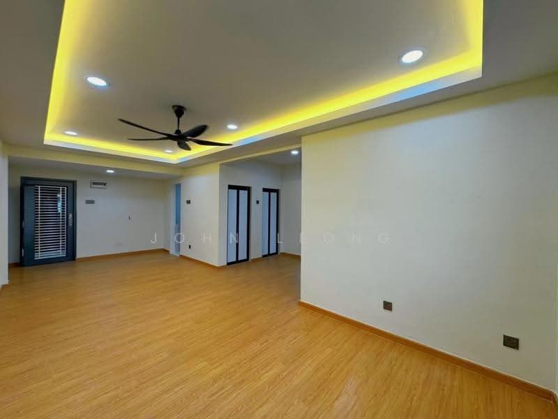 Rumah Flat untuk Dijual di Rumah Pangsa Permas Jaya - John Leong - Living Room - PropertyGuru.com.my