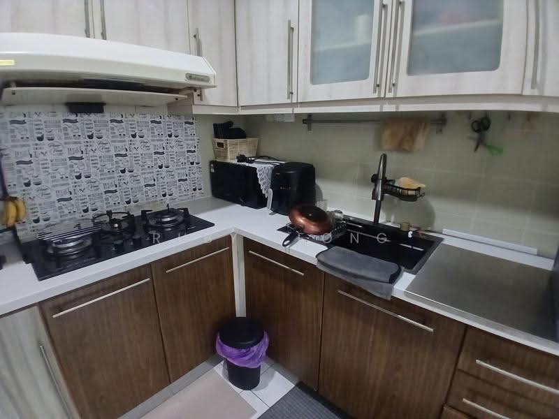 Kondominium untuk Dijual di Riana Green Condominium - Ruby Leong - Kitchen - PropertyGuru.com.my