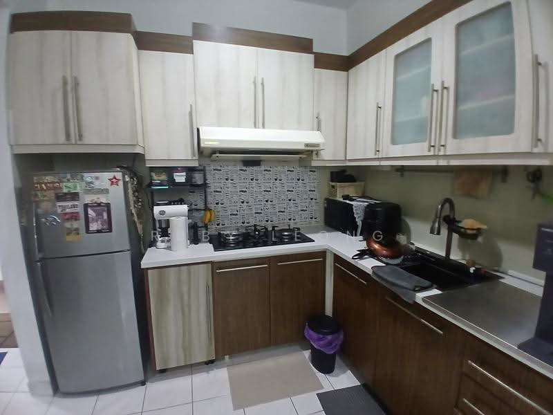 Kondominium untuk Dijual di Riana Green Condominium - Ruby Leong - Kitchen - PropertyGuru.com.my