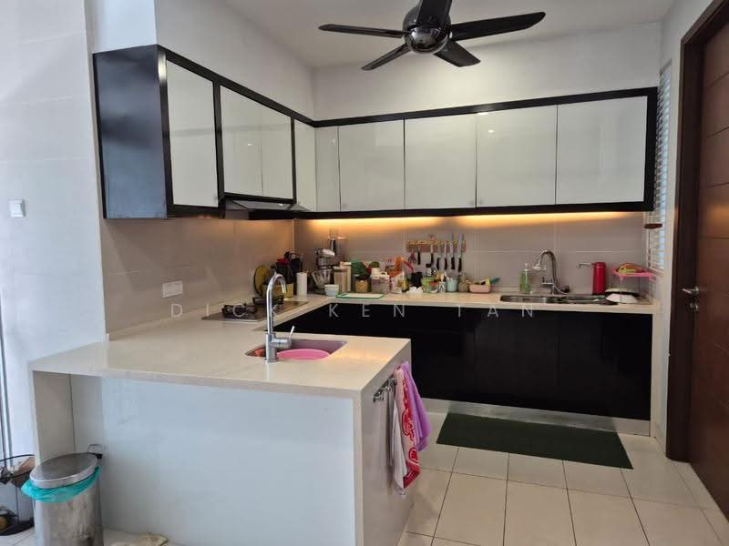 Kondominium untuk Disewa di One Tanjong Condominium - Dick Ken Tan - Kitchen - PropertyGuru.com.my