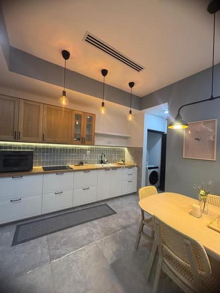 Kediaman Servis untuk Dijual di Linkar 52 Seksyen 14, Shah Alam - Mohd Ghazali - Kitchen - PropertyGuru.com.my