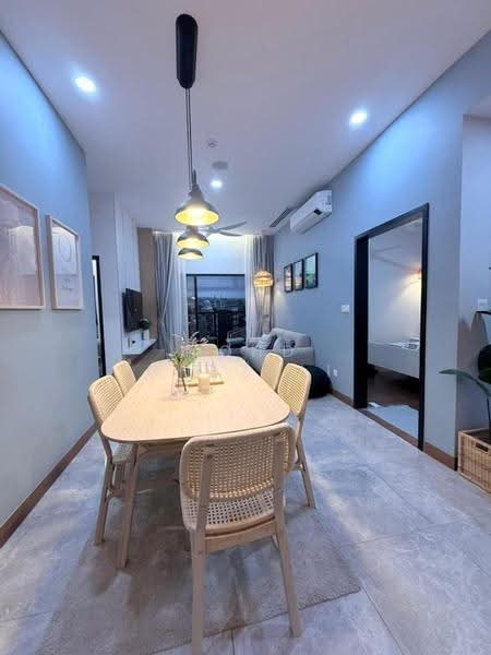 Kediaman Servis untuk Dijual di Linkar 52 Seksyen 14, Shah Alam - Mohd Ghazali - Dining Room - PropertyGuru.com.my