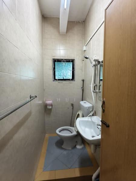 Rumah Berkembar untuk Dijual di Johor Bahru (Johor) - Hui Hui Lim - Bathroom - PropertyGuru.com.my