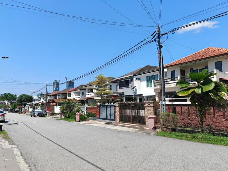 2-storey Terraced House for Sale in Damansara Jaya (Petaling Jaya) - Lauran Chuah - Exterior - PropertyGuru.com.my