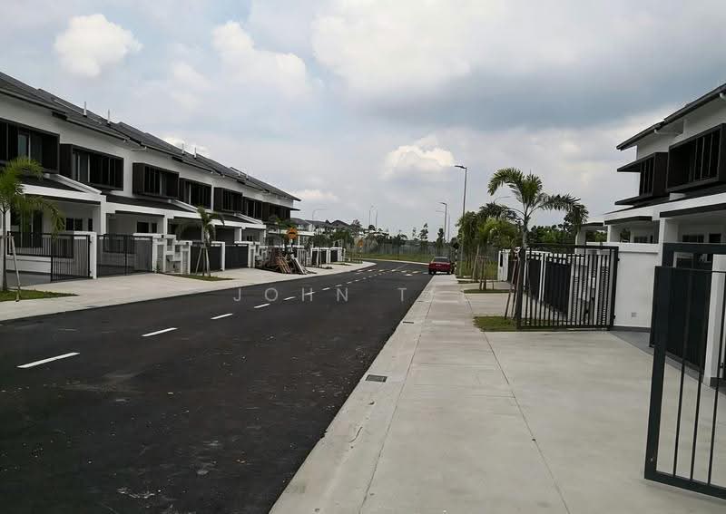 Rumah Teres 2-Tingkat untuk Disewa di Bandar Rimbayu (Telok Panglima Garang) - John Tee - Exterior - PropertyGuru.com.my